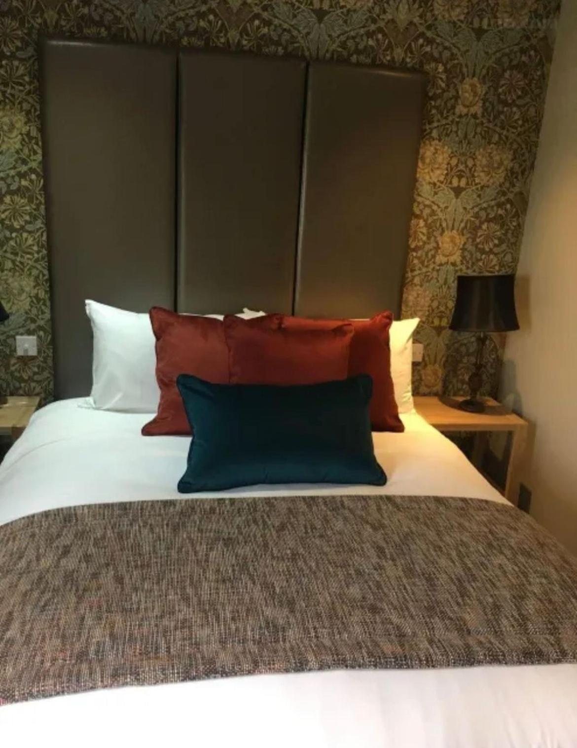 The New Hobbit Hotel Rooms Halifax Eksteriør billede